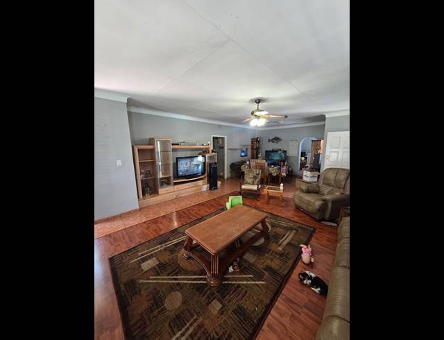 4 BEDROOM HOUSE TO LET IN ARCON PARK